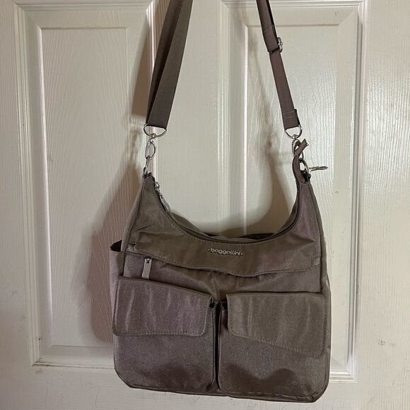 Baggallini Light brown nylon detachable crossbody bag with silver tone hardwares - Picture 2 of 13